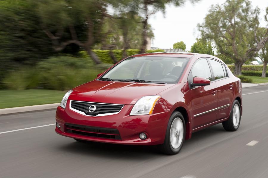  Nissan Sentra 2010 года  (фото 64 из 68)